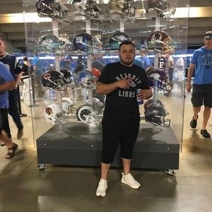 Meet your Posher, Marcos